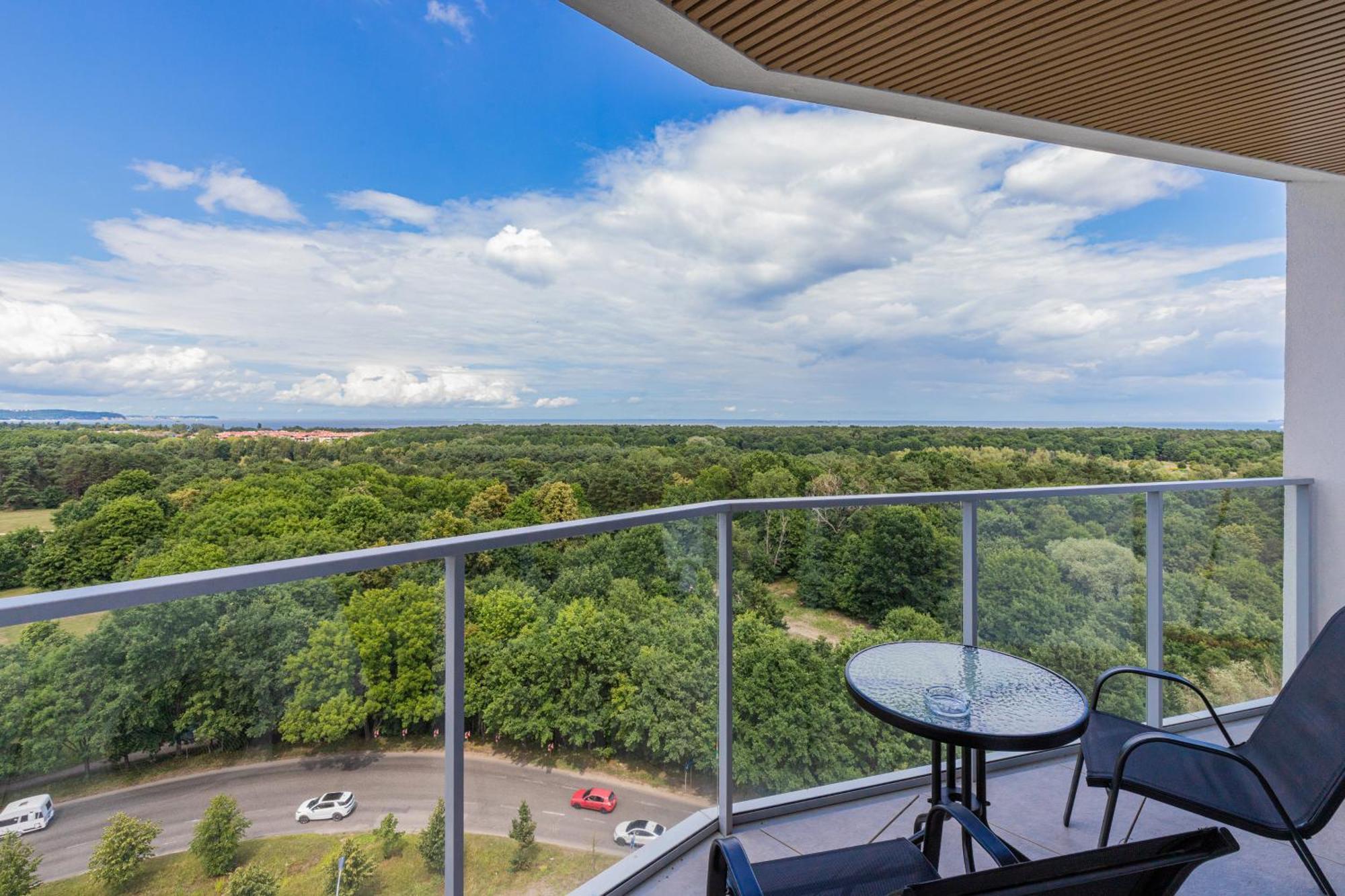 Tarasy Baltyku Apartments & Parking & Balcony By Noclegi Renters Gdańsk Exterior foto